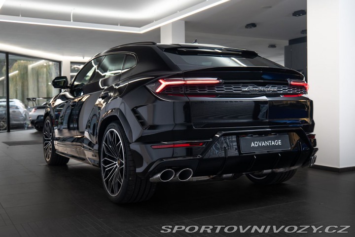 Lamborghini Urus SE 2025