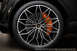 Lamborghini Urus SE 2025