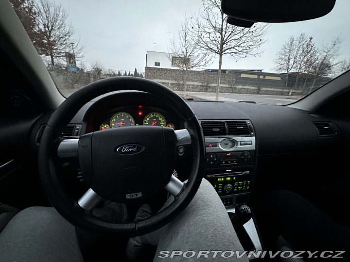 Ford Mondeo ST 2004