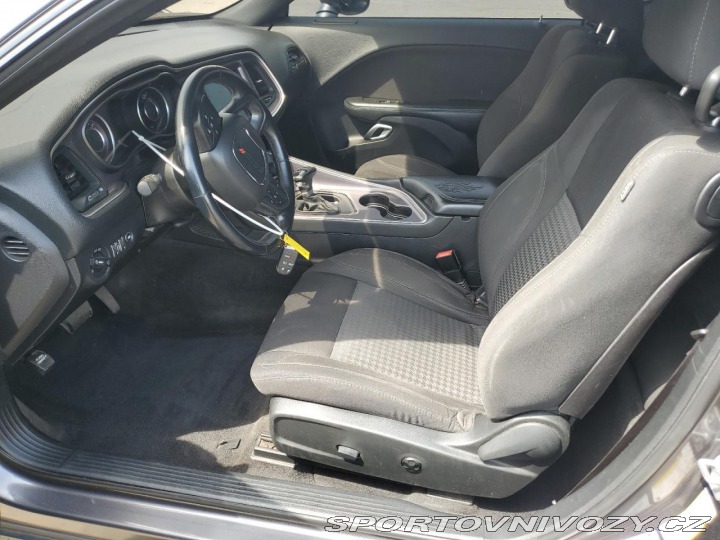 Dodge Challenger Challenger R/T 5.7 L V8 2015