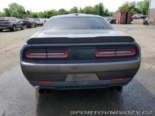 Dodge Challenger Challenger R/T 5.7 L V8 2015