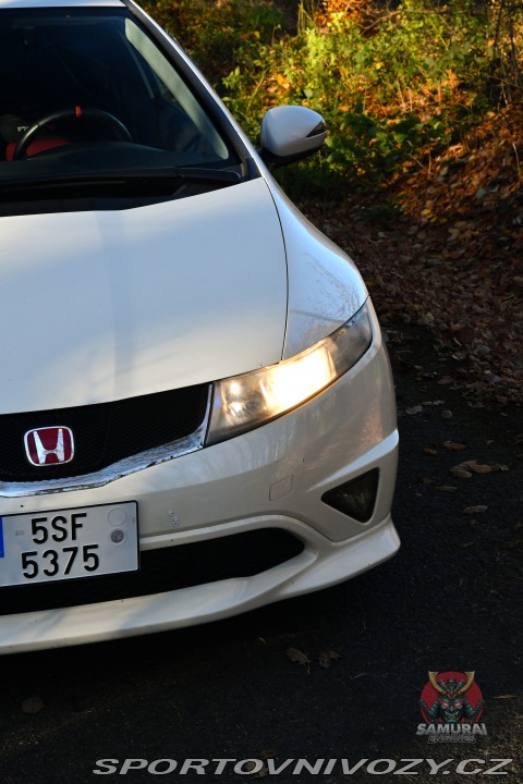 Honda Civic Type-R FN2 Champ. White 2009