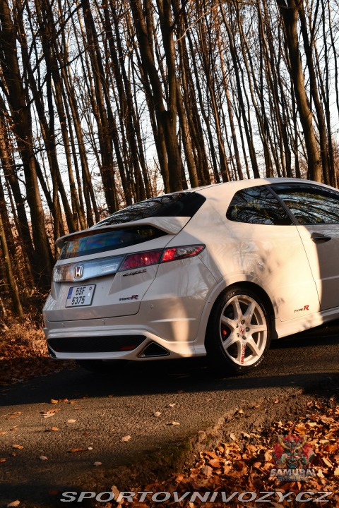 Honda Civic Type-R FN2 Champ. White 2009