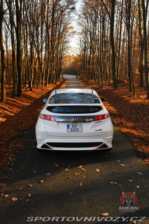 Honda Civic Type-R FN2 Champ. White 2009