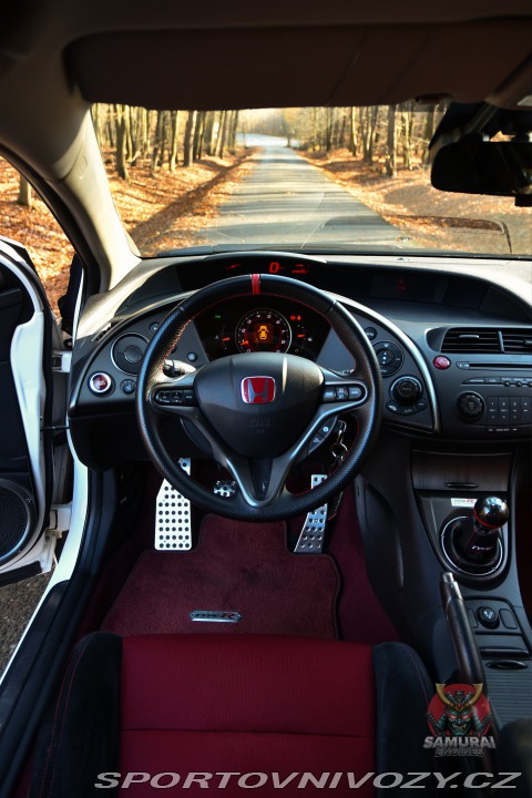 Honda Civic Type-R FN2 Champ. White 2009