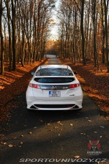 Honda Civic Type-R FN2 Champ. White 2009