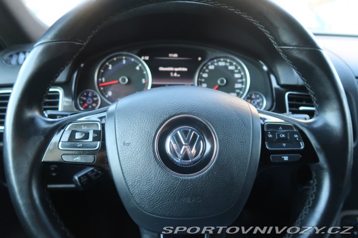 Volkswagen Ostatní modely Touareg R-Line 4.2 V8 TDi 2012