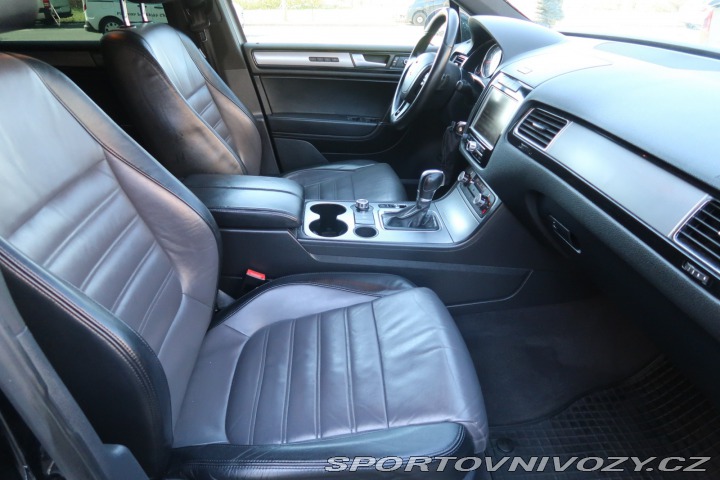 Volkswagen Ostatní modely Touareg R-Line 4.2 V8 TDi 2012