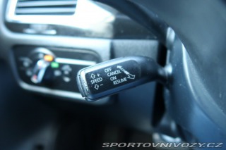 Volkswagen Ostatní modely Touareg R-Line 4.2 V8 TDi 2012