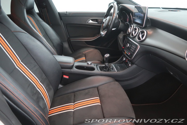 Mercedes-Benz CLA AMG Paket 200 2015