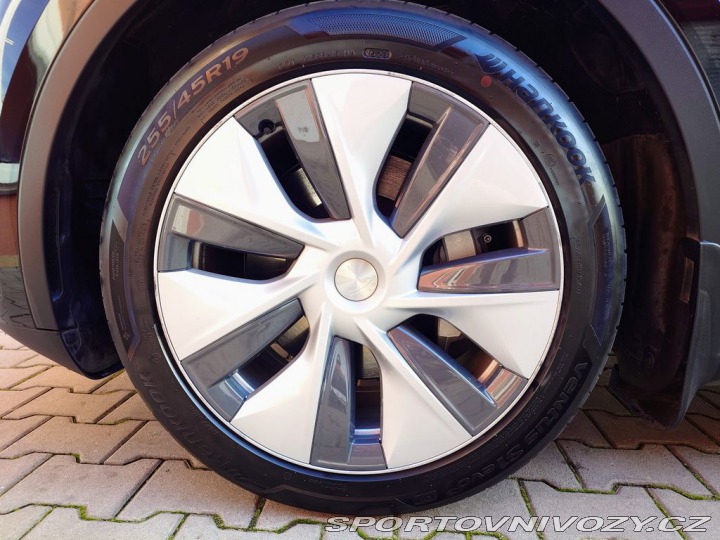 Tesla Model Y Standard Range 220 kW SOH 2023