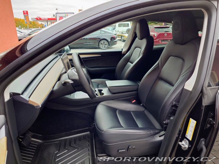 Tesla Model Y Long Range Dual Motor 378 2022