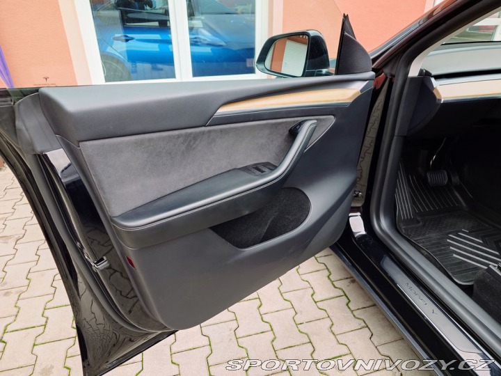 Tesla Model Y Long Range Dual Motor PRO 2022