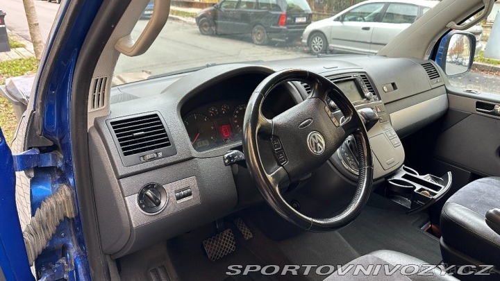 Volkswagen Ostatní modely Multivan 2,5   T5 TDI 2009