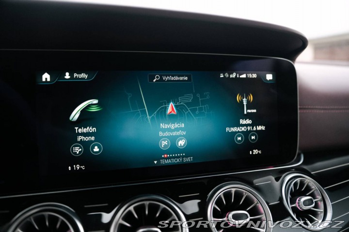 Mercedes-Benz E Kupé 220d 4MATIC / AJ NA 2021