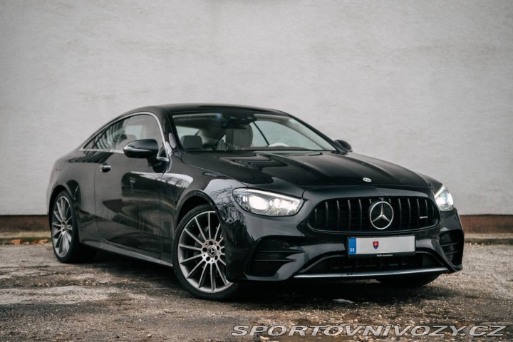 Mercedes-Benz E Kupé 220d 4MATIC / AJ NA 2021
