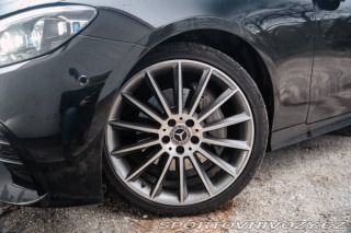 Mercedes-Benz E Kupé  220d 4MATIC / AJ NA 2021