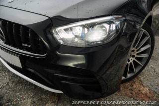 Mercedes-Benz E Kupé  220d 4MATIC / AJ NA 2021