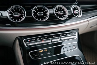 Mercedes-Benz E Kupé  220d 4MATIC / AJ NA 2021