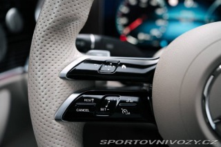 Mercedes-Benz E Kupé  220d 4MATIC / AJ NA 2021