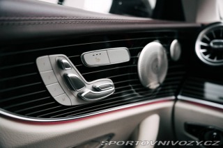 Mercedes-Benz E Kupé  220d 4MATIC / AJ NA 2021