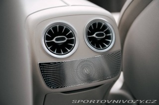 Mercedes-Benz E Kupé  220d 4MATIC / AJ NA 2021