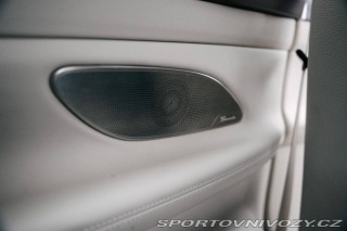 Mercedes-Benz E Kupé  220d 4MATIC / AJ NA 2021