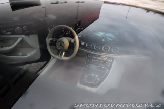 Mercedes-Benz E Kupé  220d 4MATIC / AJ NA 2021