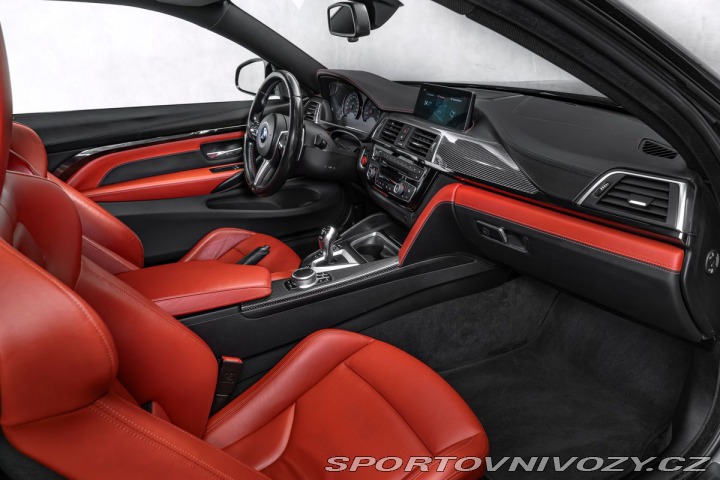 BMW M4 Coupe Carbon HuD H&K 1800