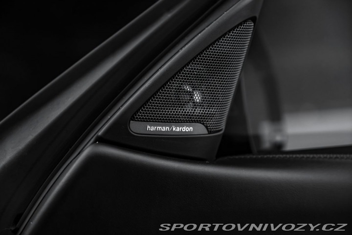 BMW M4 Coupe Carbon HuD H&K 1800