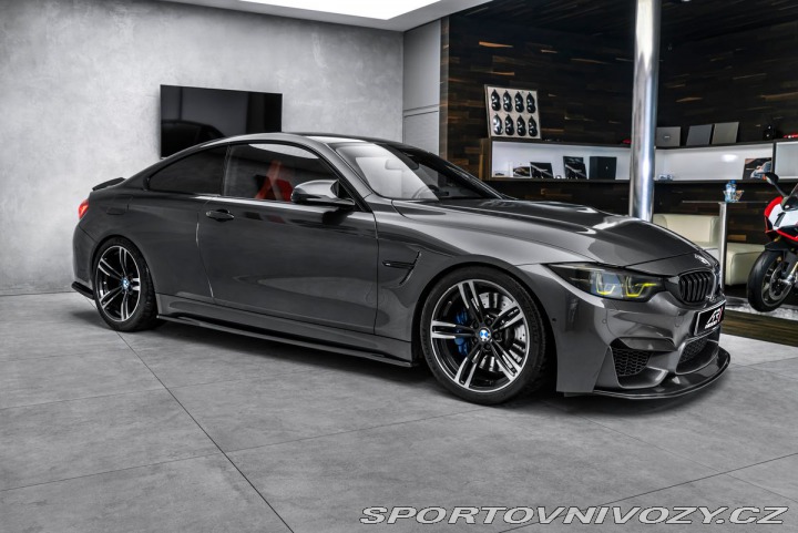 BMW M4 Coupe Carbon HuD H&K 1800