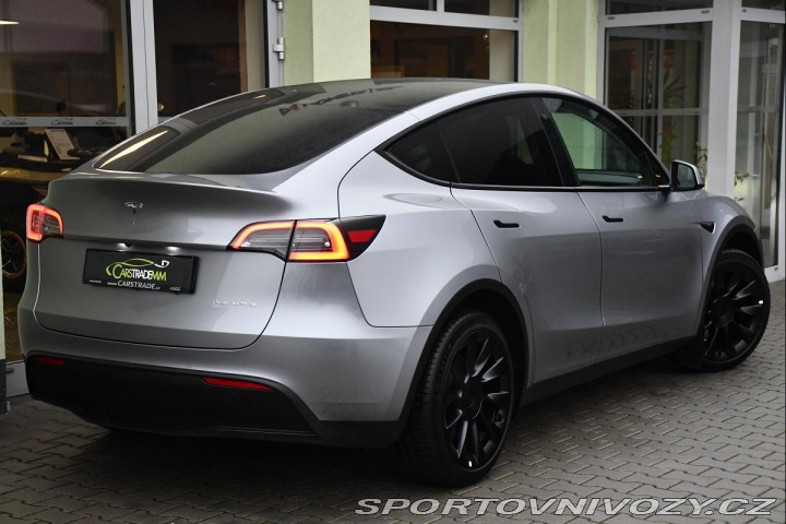 Tesla Model Y LONG RANGE DUAL MOTOR AWD 2023