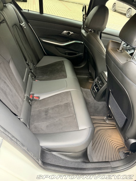 BMW 3 BMW 330i xDrive odpoč DPH 2021