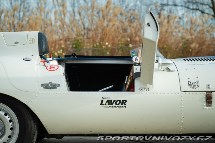 Jaguar D-Type Replica 1977