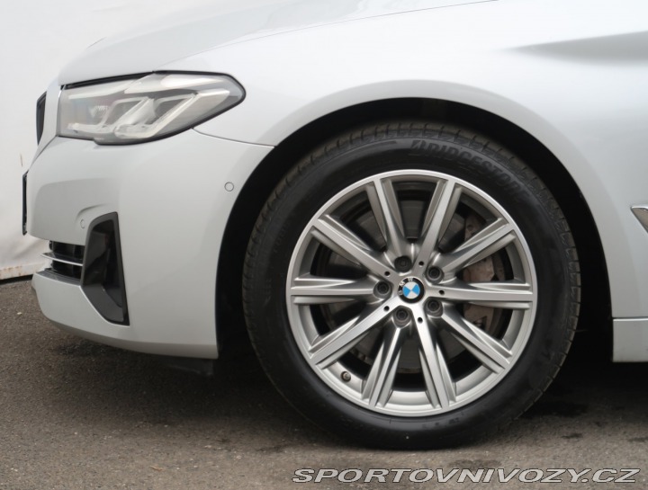 BMW 5 Luxury Line 530d xDrive 2020