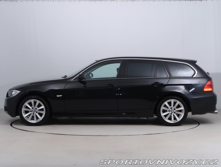 BMW 3 325 i 2009