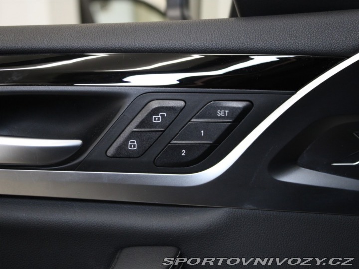 BMW X3 2,0 30e xDrive Paměť 1.ma 2022