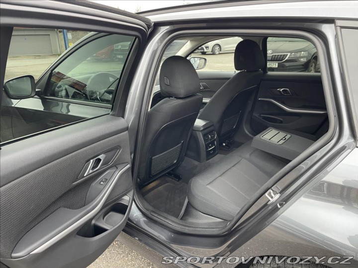 BMW 3 2,0 320d xDrive LED*Navi* 2021