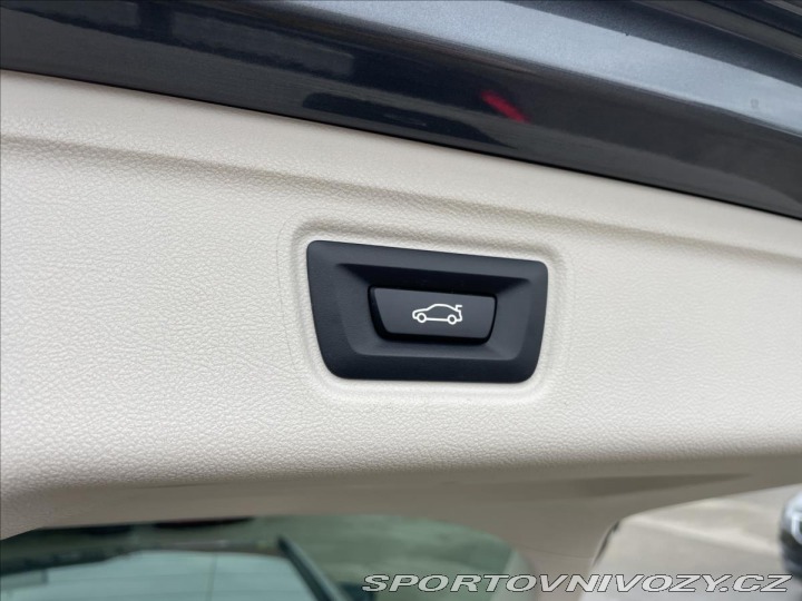 BMW 3 2,0 320d xDrive LED*Navi* 2021