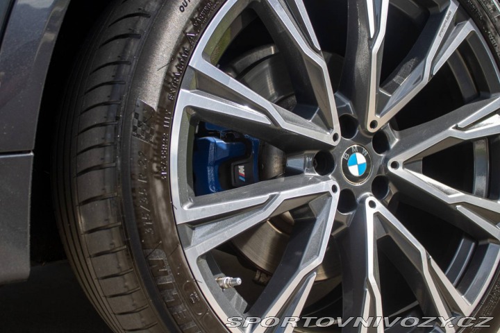 BMW X7 40d M-packet mHEV /AJ NA 2020
