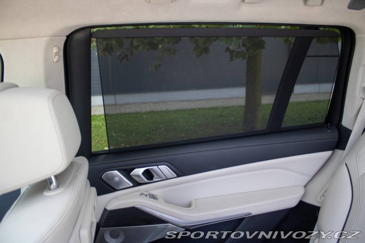 BMW X7 40d M-packet mHEV /AJ NA 2020