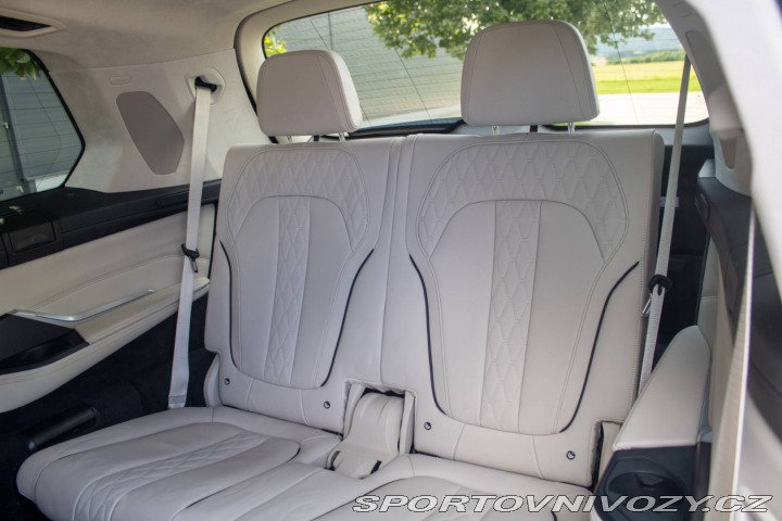 BMW X7 40d M-packet mHEV /AJ NA 2020