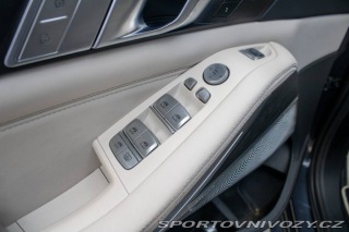 BMW X7 40d M-packet mHEV /AJ NA 2020