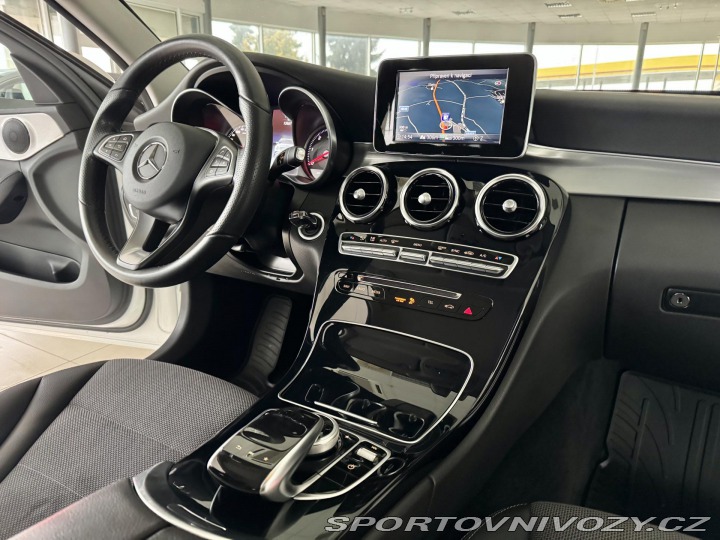 Mercedes-Benz C 220d 4Matic AMG*REZERVACE 2017
