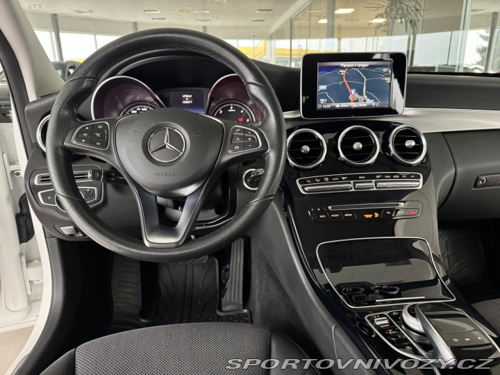 Mercedes-Benz C 220d 4Matic AMG*REZERVACE 2017