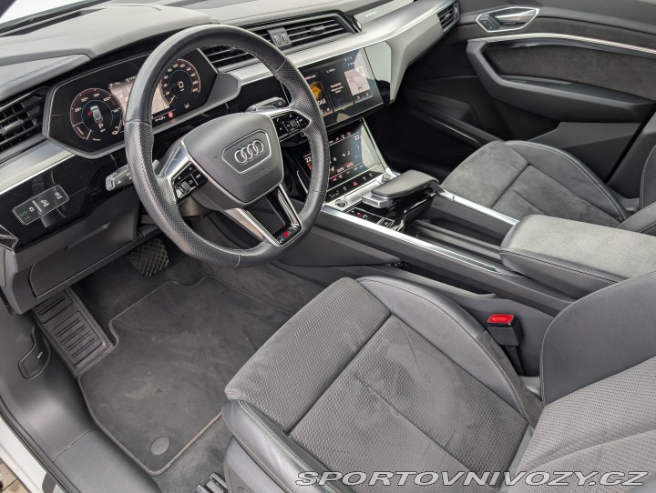 Audi Ostatní modely E-tron S-Line 55 Quattro 2021