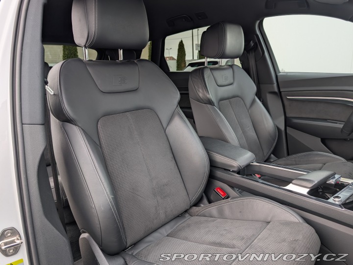 Audi Ostatní modely E-tron S-Line 55 Quattro 2021