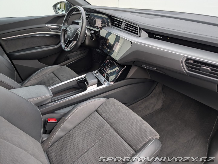 Audi Ostatní modely E-tron S-Line 55 Quattro 2021