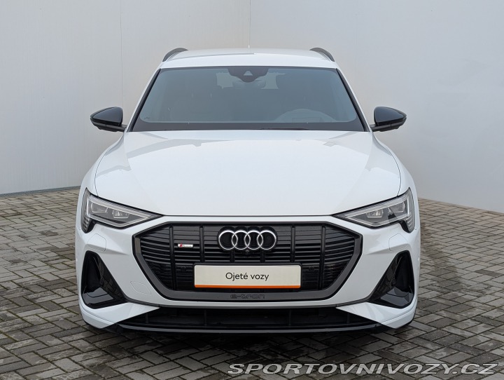 Audi Ostatní modely E-tron S-Line 55 Quattro 2021