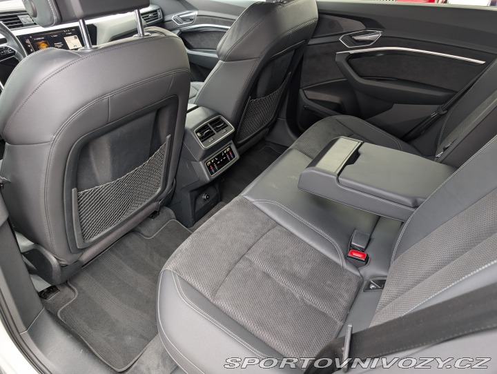 Audi Ostatní modely E-tron S-Line 55 Quattro 2021